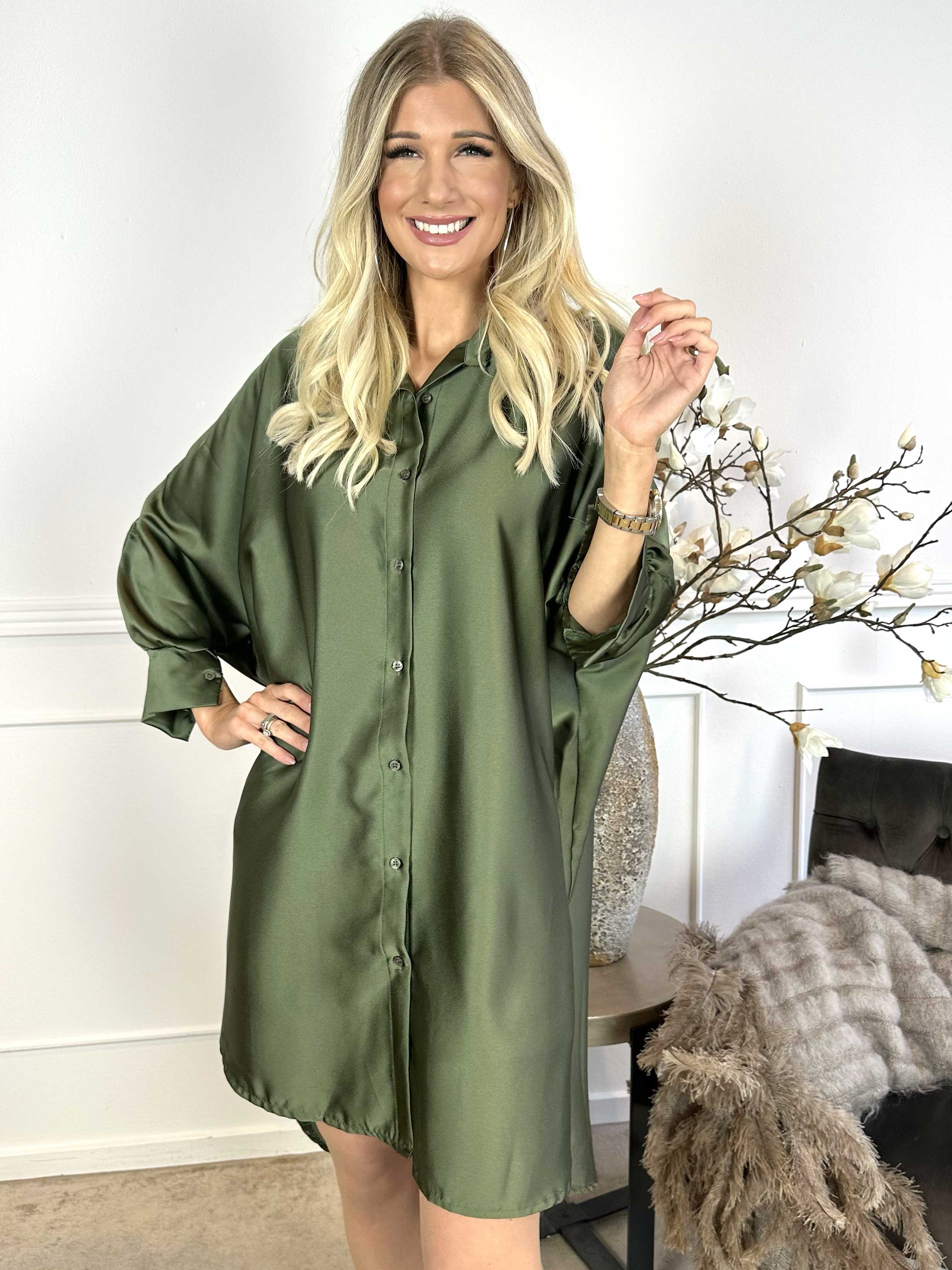 Anja - Skjorte i silkelook med flagermusærmer